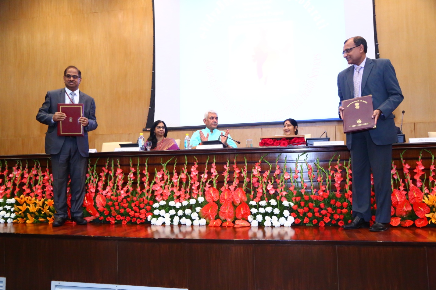 Signing of  agreement between TCIL and MEA on e-VBAB (e-VidyaBharati and e-AarogyaBharati) Network Project on 10th September 2018.